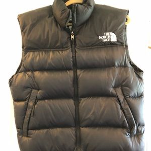 Men’s North Face Down Puffy Vest size Large